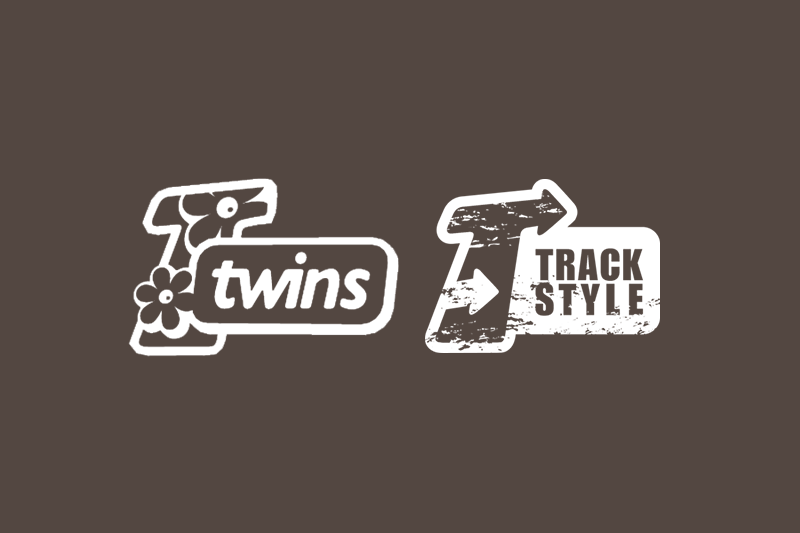 twins-and-tracks-logo
